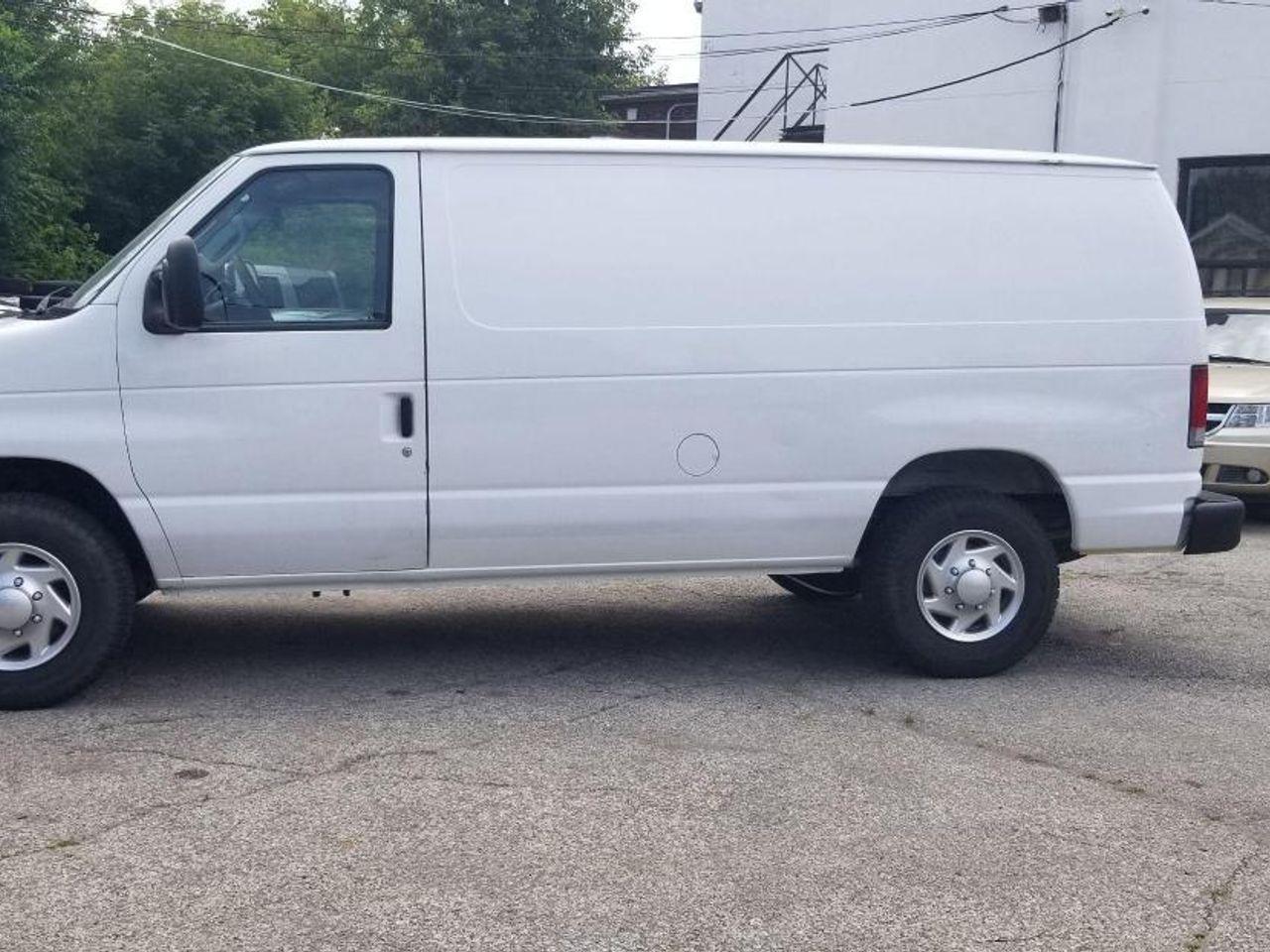 2010 Ford Econoline -3