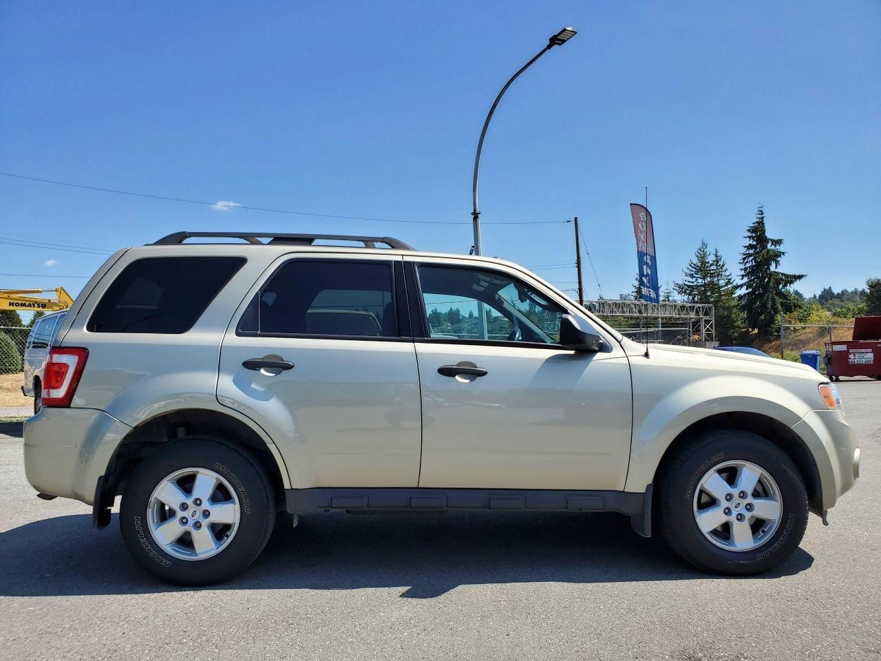 2010 Ford Escape XLT-4