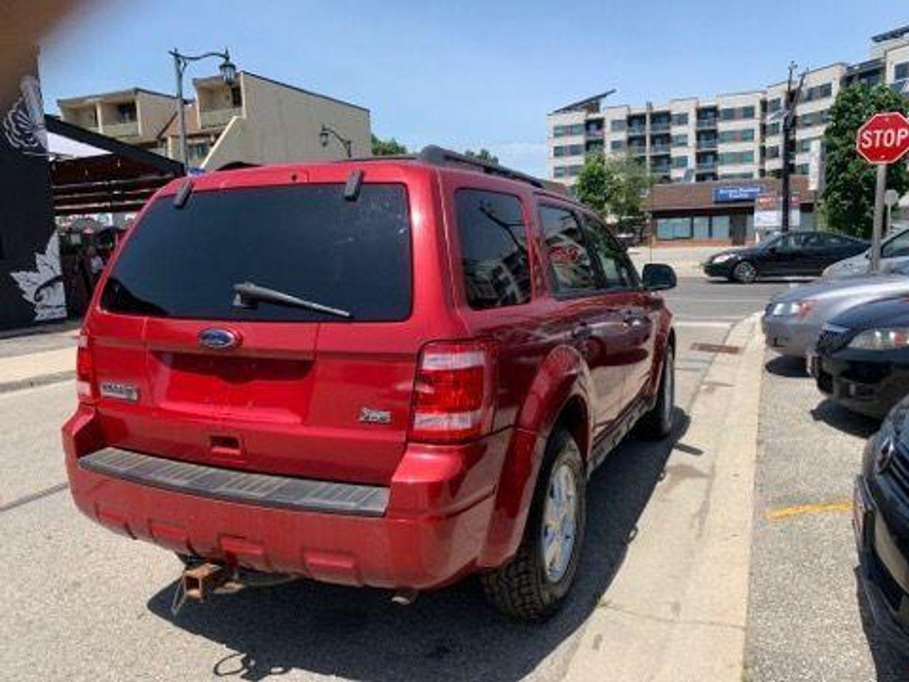 2010 Ford Escape XLT-4