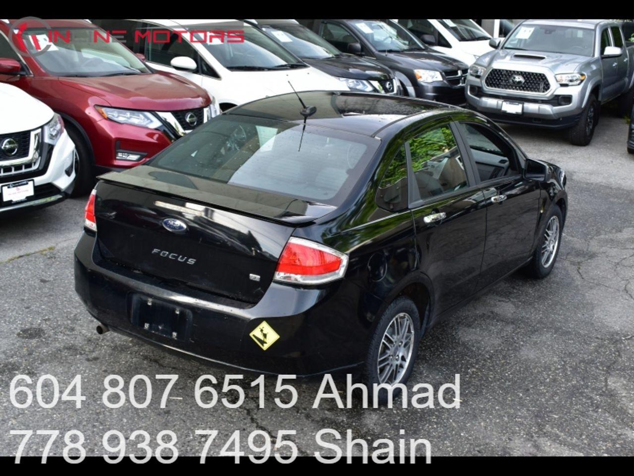 2010 Ford Focus SE-2