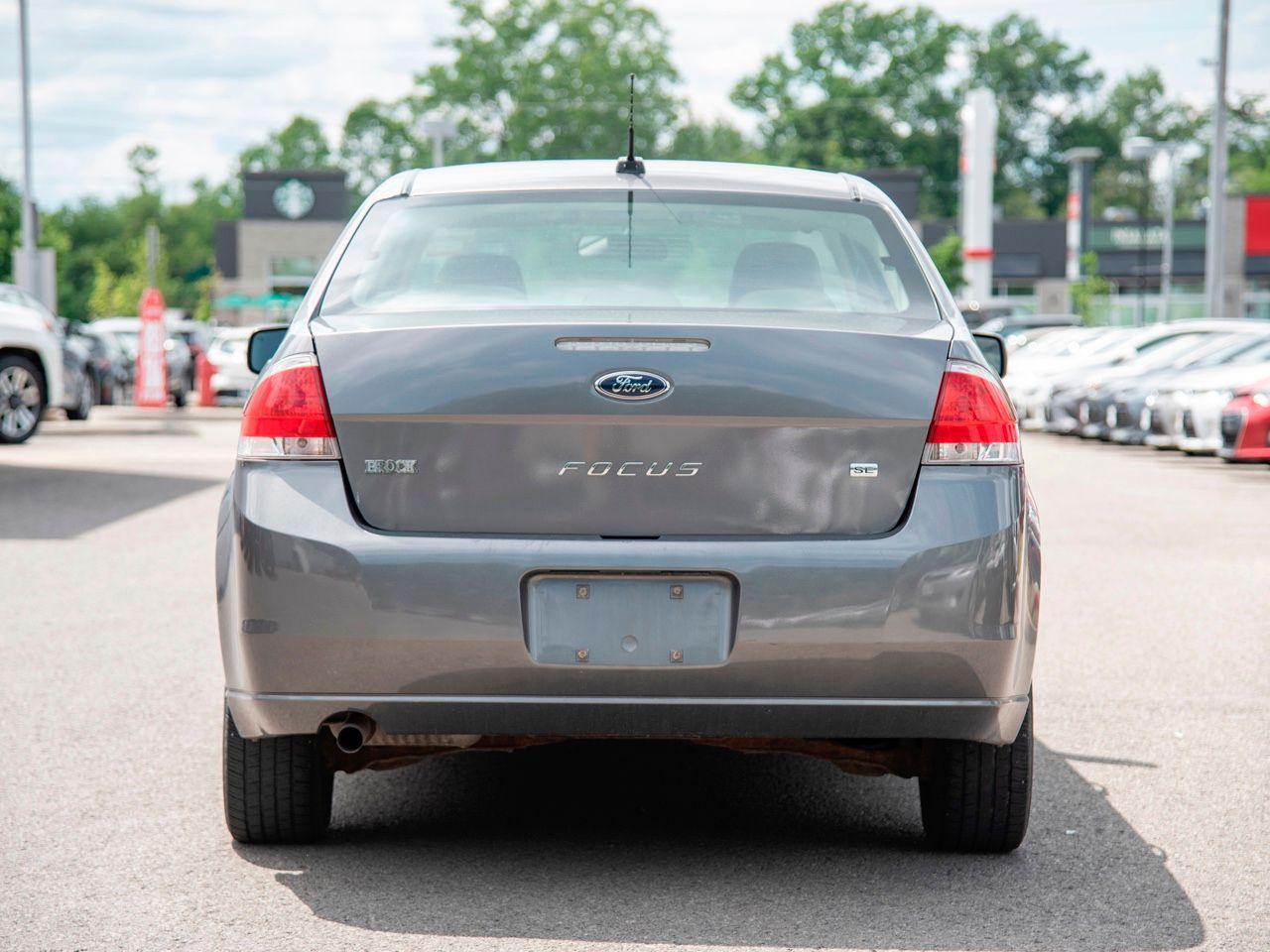 2010 Ford Focus SE-2