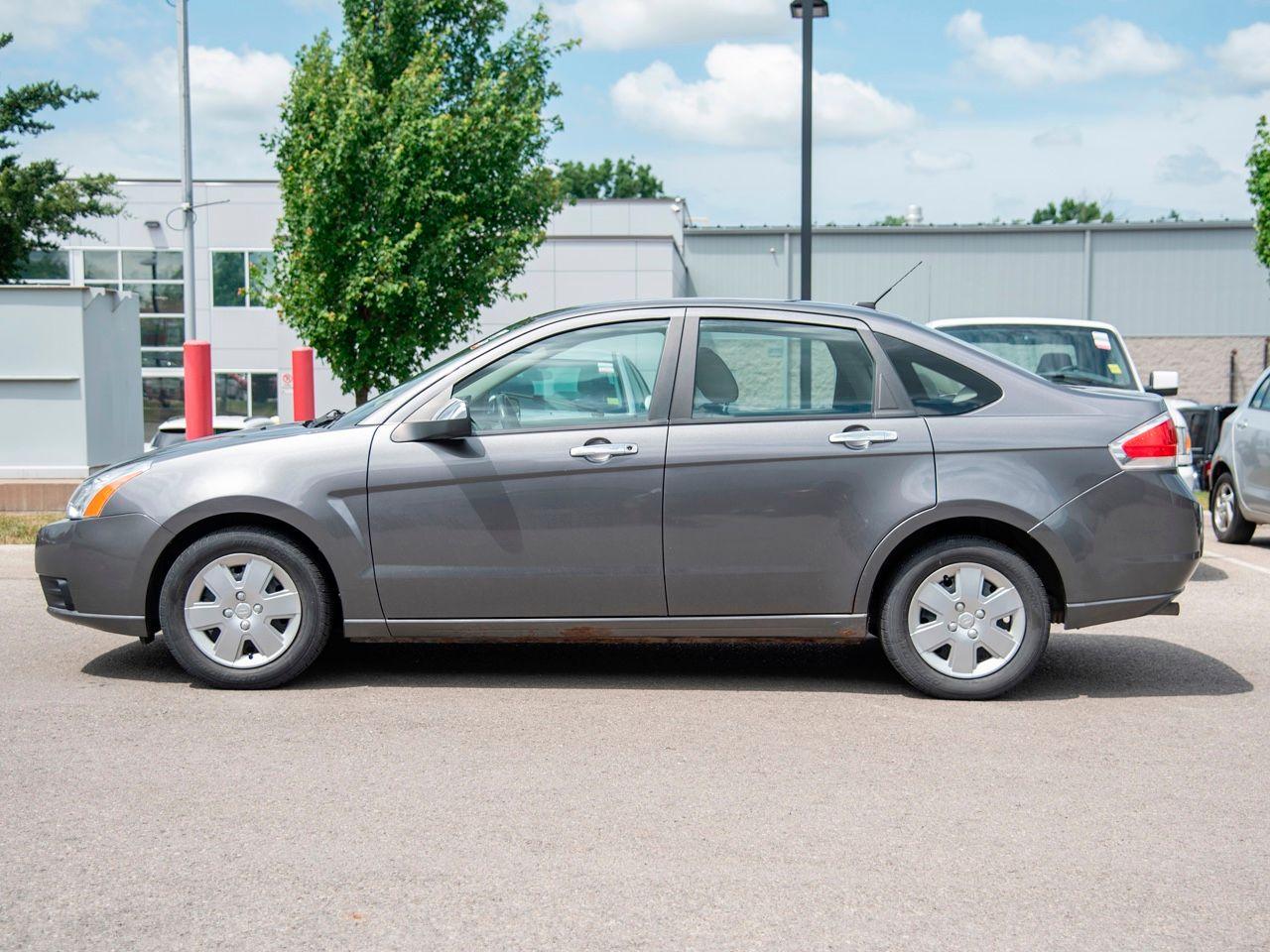 2010 Ford Focus SE-4