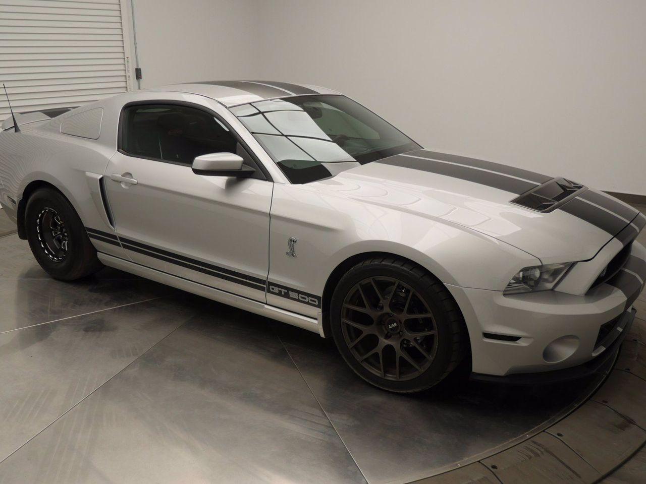 2010 Ford Shelby GT500 -0