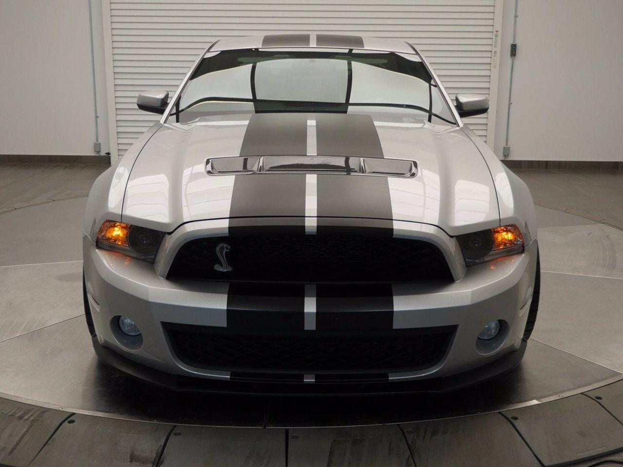 2010 Ford Shelby GT500 -1