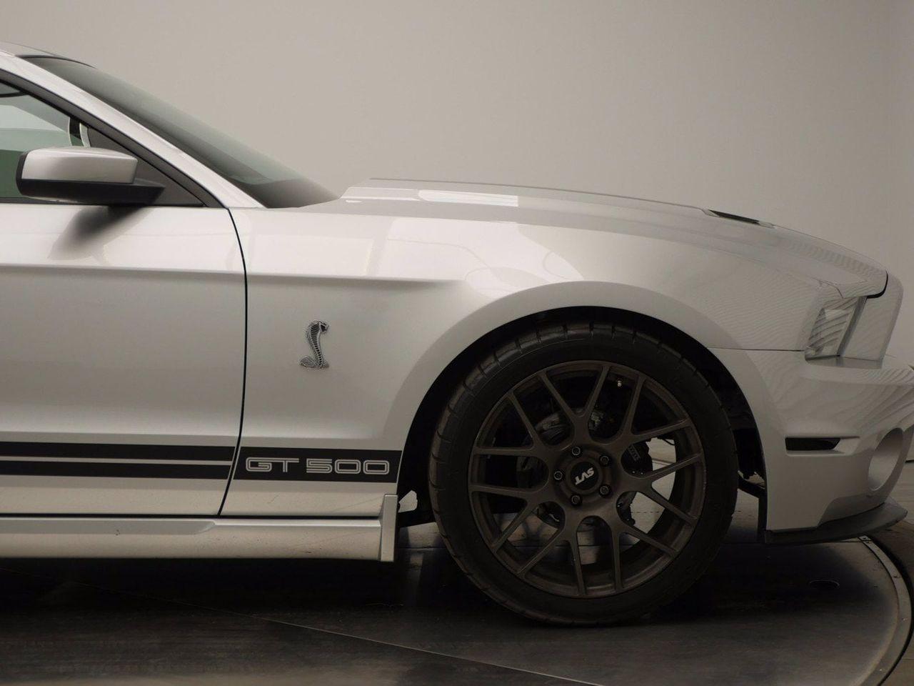 2010 Ford Shelby GT500 -2