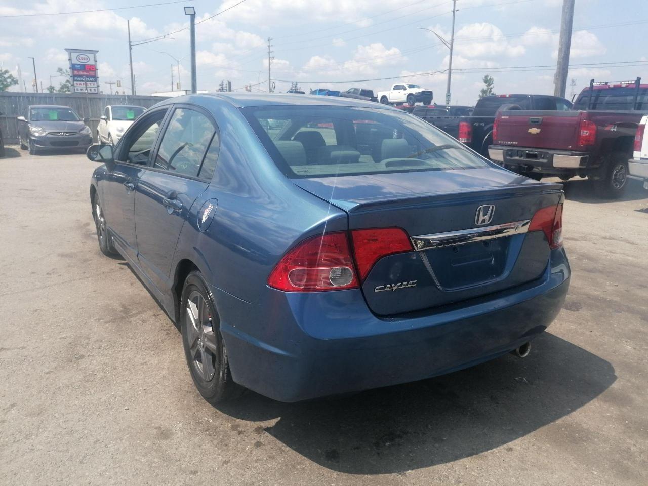 2010 Honda Civic DX-2