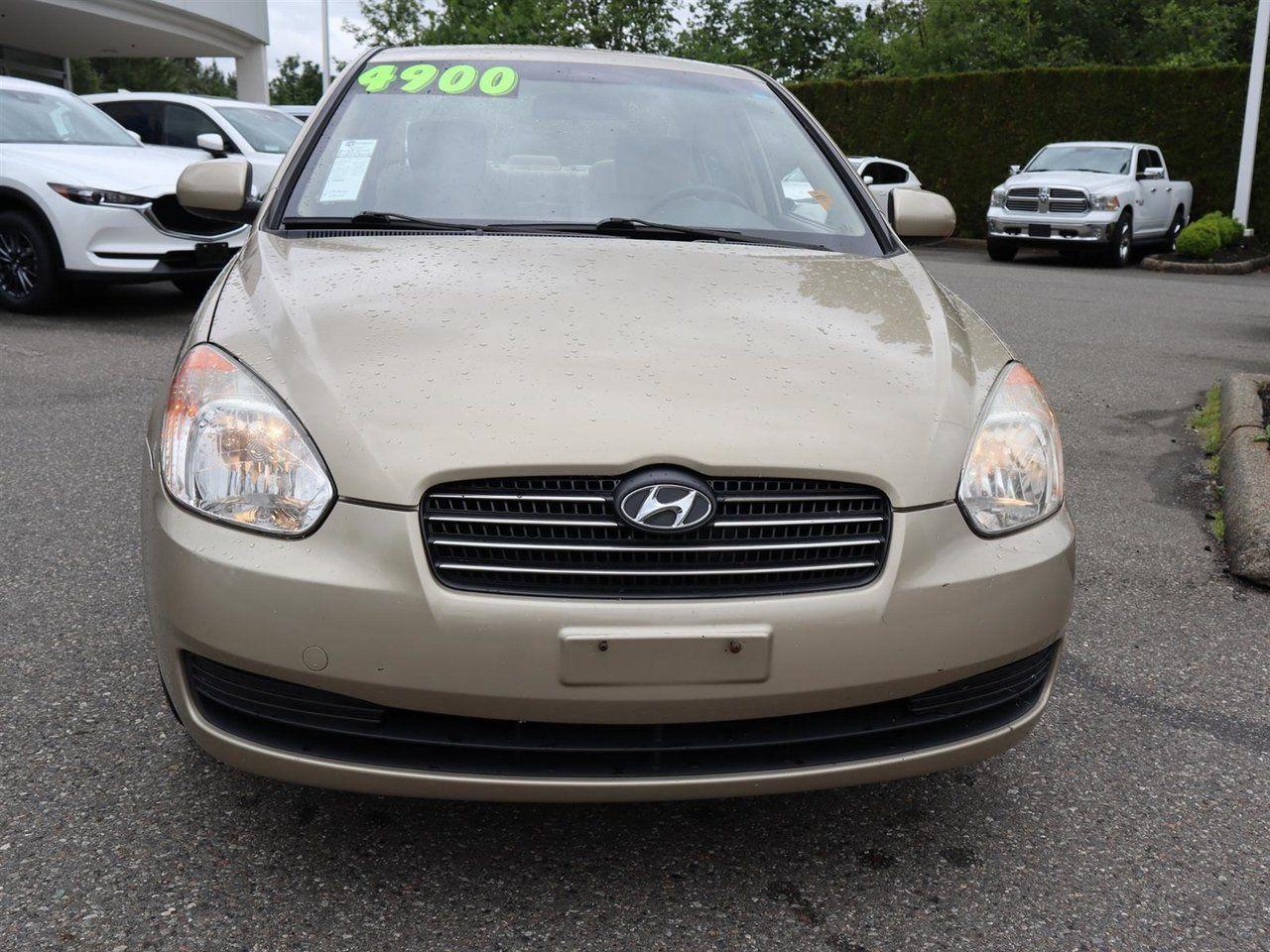 2010 Hyundai Accent GLS-2