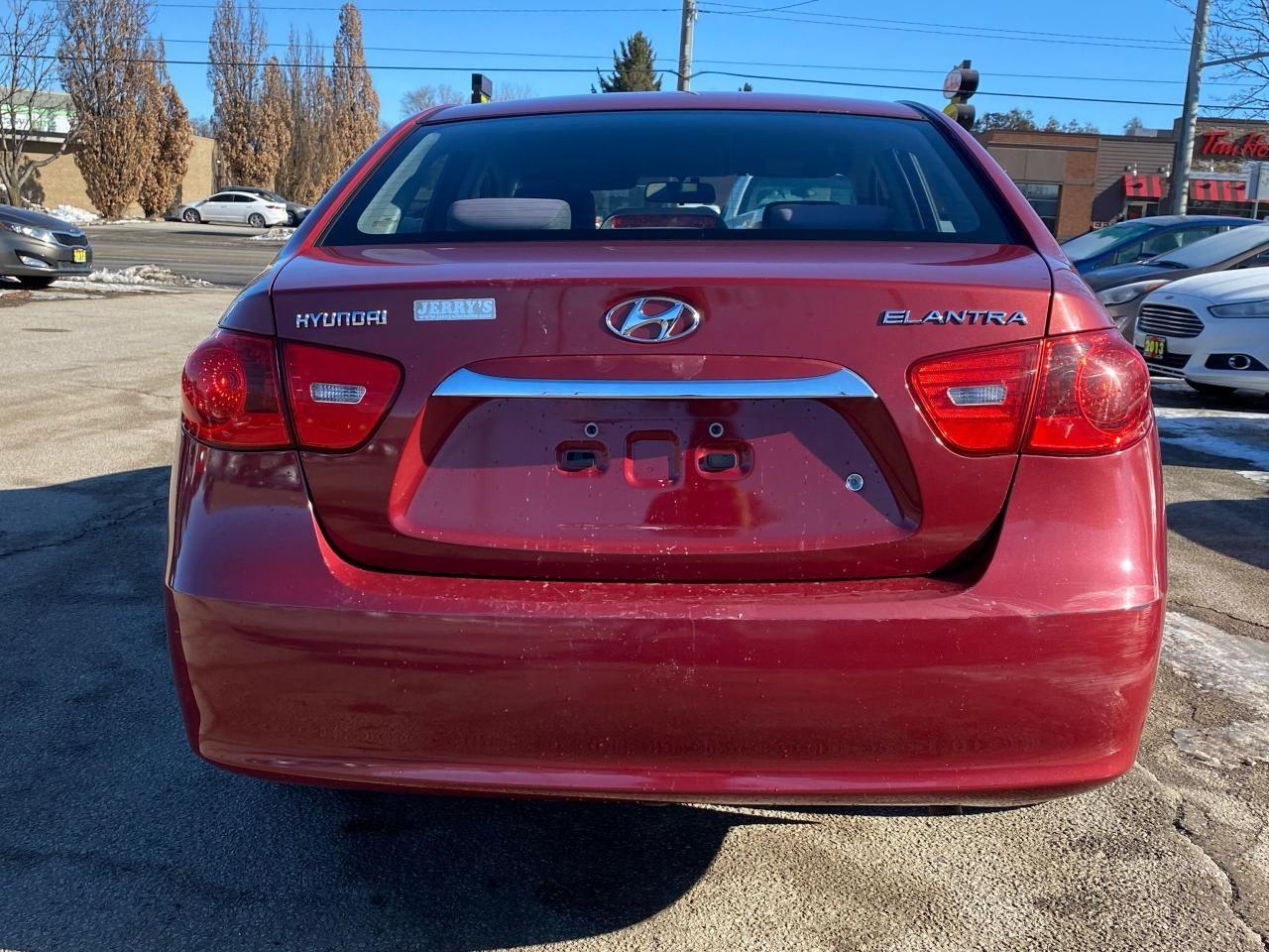 2010 Hyundai Elantra GL-4