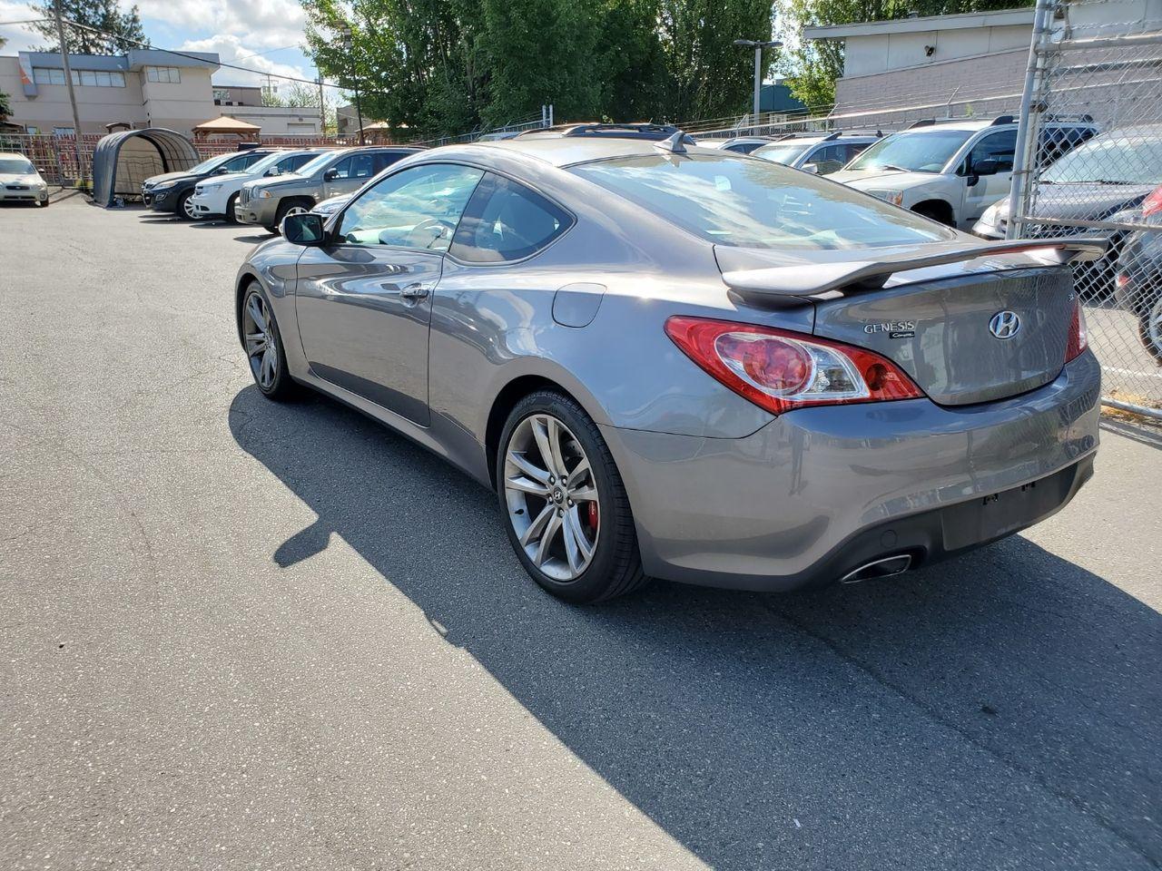 2010 Hyundai Genesis -3