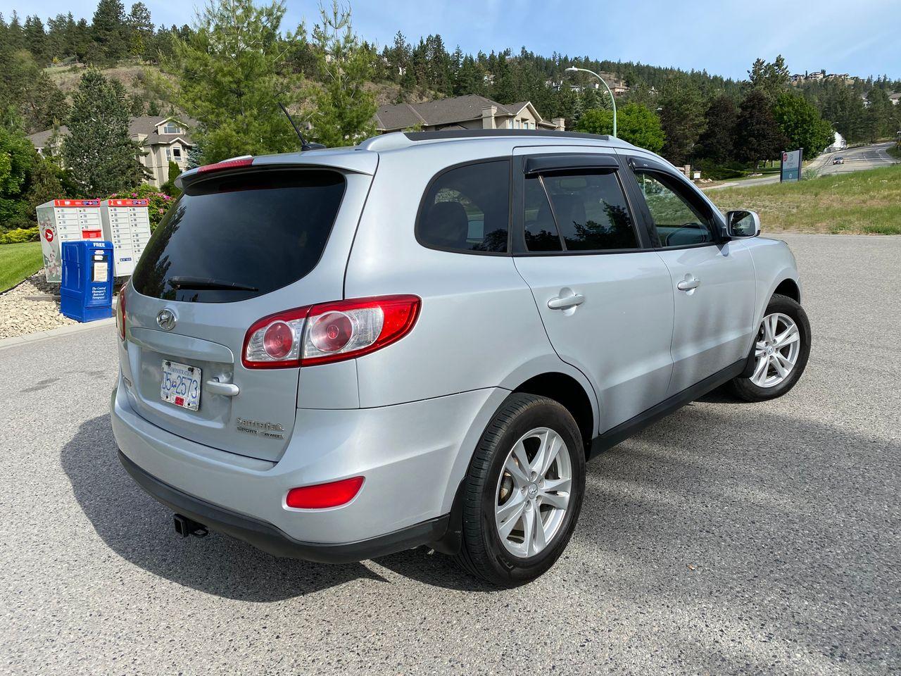 2010 Hyundai Santa Fe GL-4