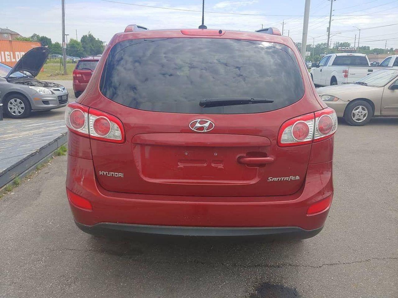 2010 Hyundai Santa Fe GLS-2