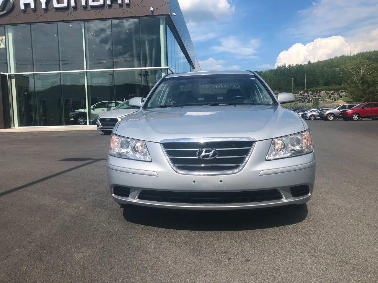 2010 Hyundai Sonata GL-1