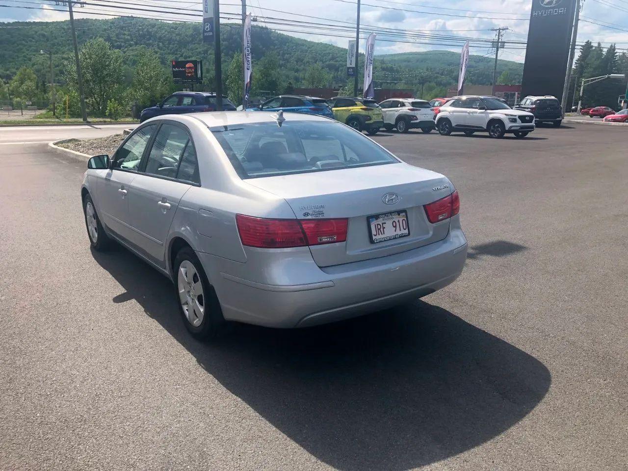 2010 Hyundai Sonata GL-3