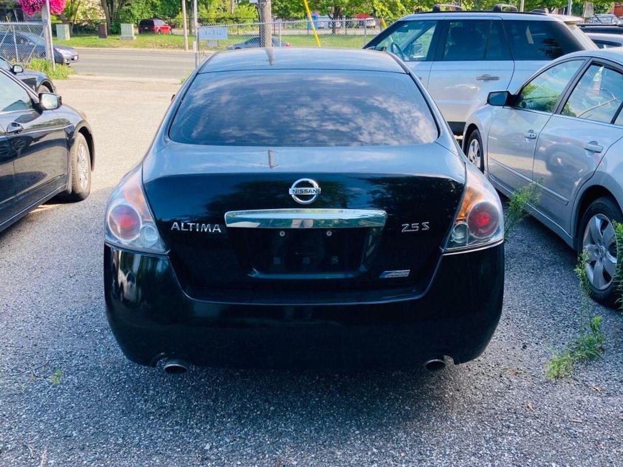 2010 Nissan Altima 2.5 S-4