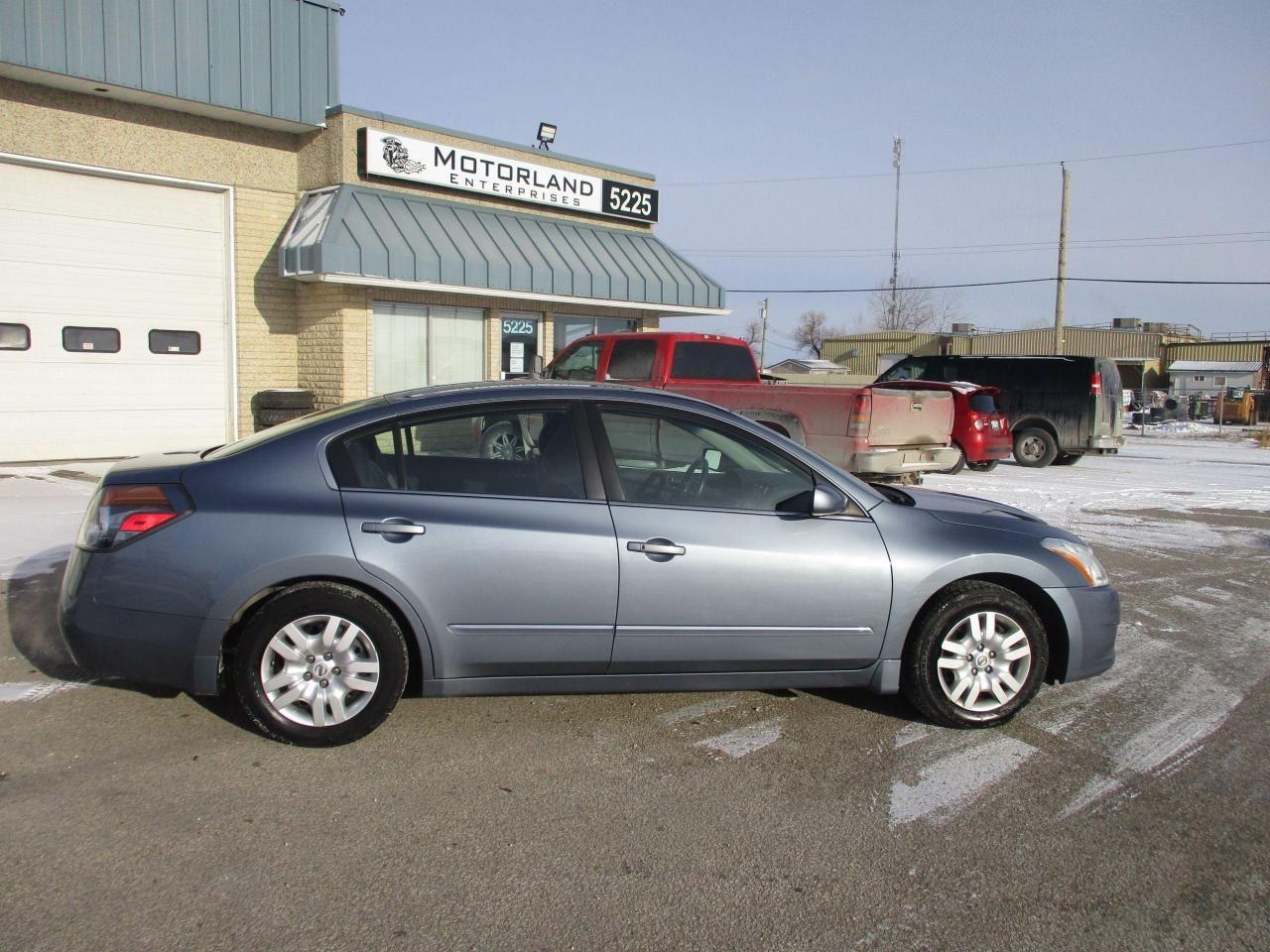 2010 Nissan Altima 2.5 S-2