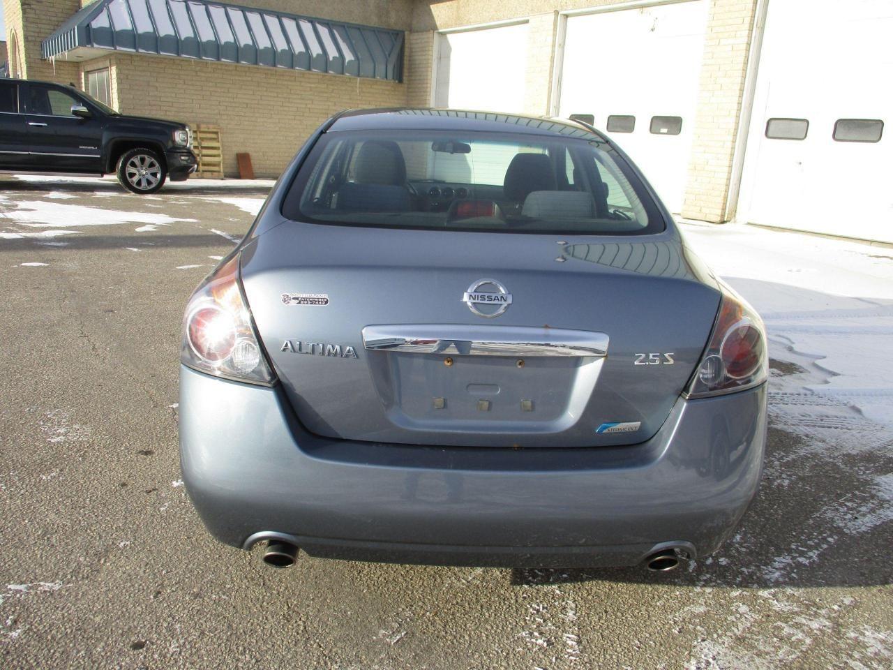 2010 Nissan Altima 2.5 S-3