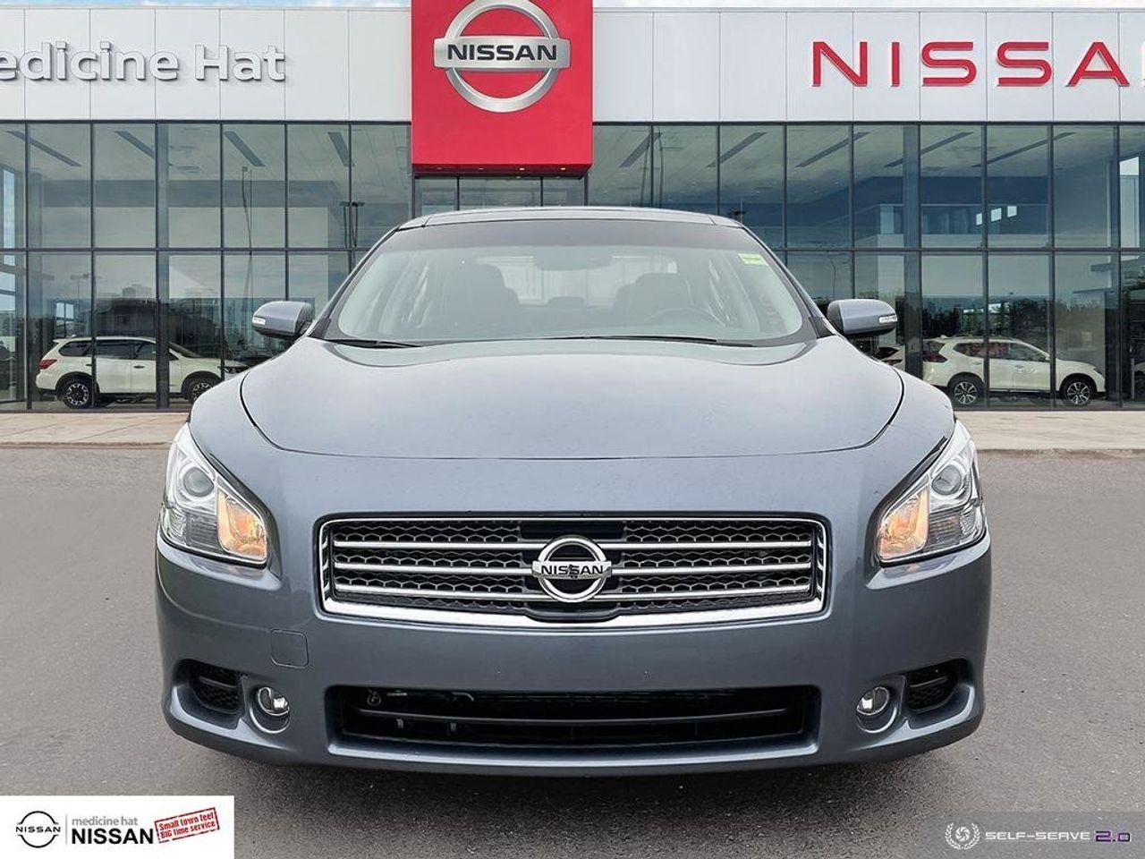 2010 Nissan Maxima S-2