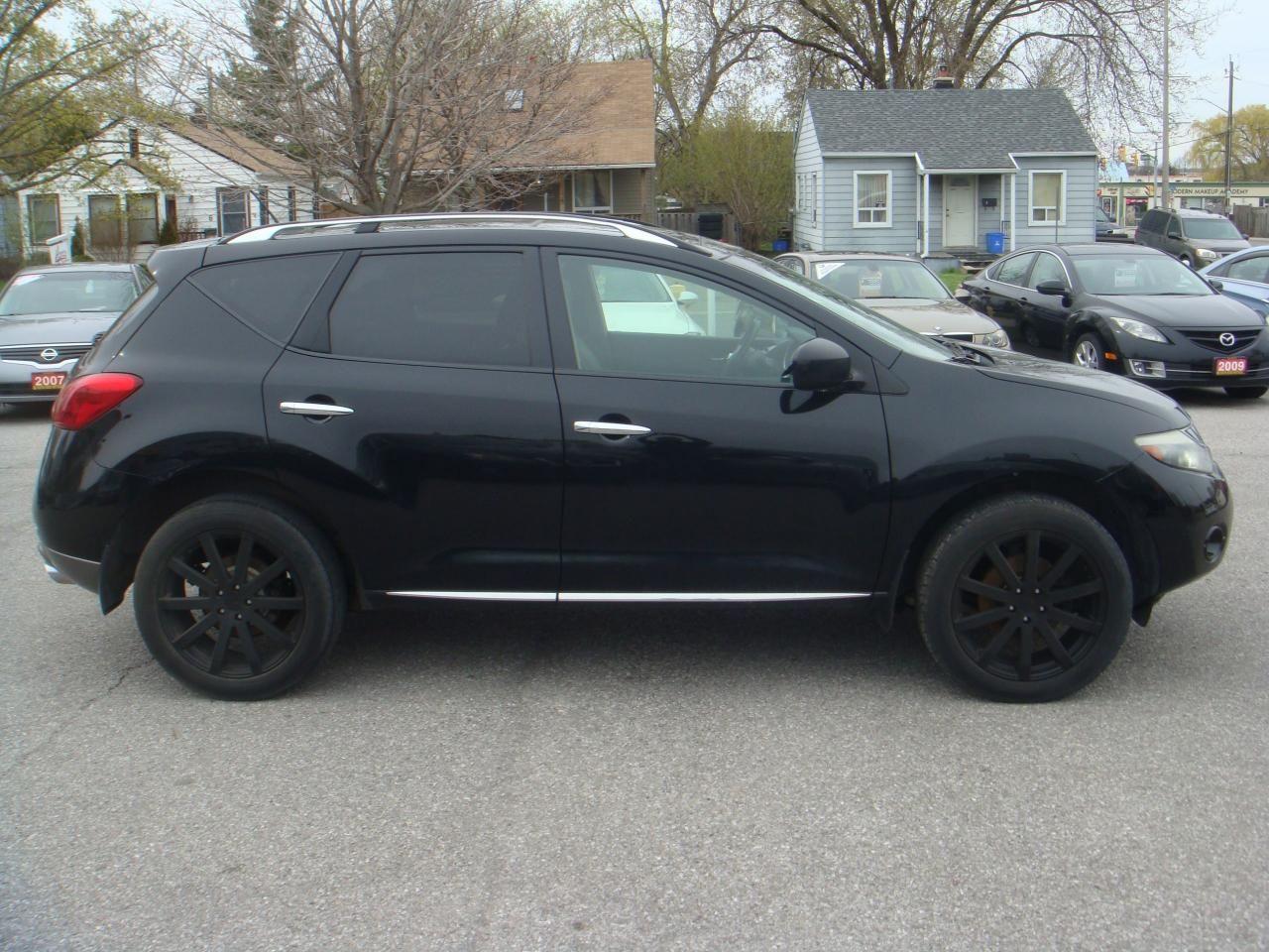 2010 Nissan Murano LE-2