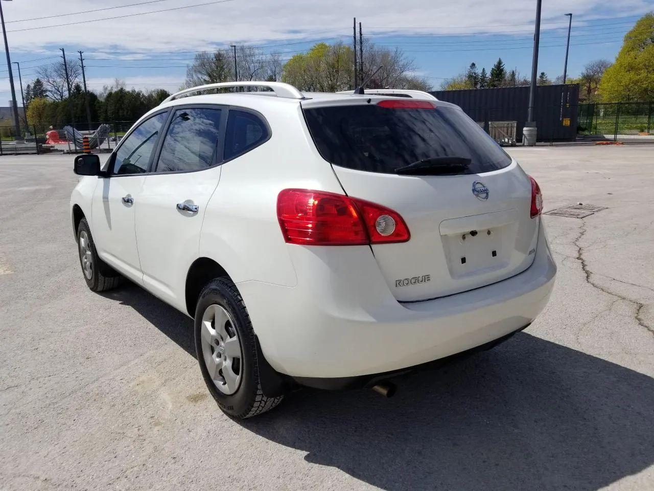 2010 Nissan Rogue S-4