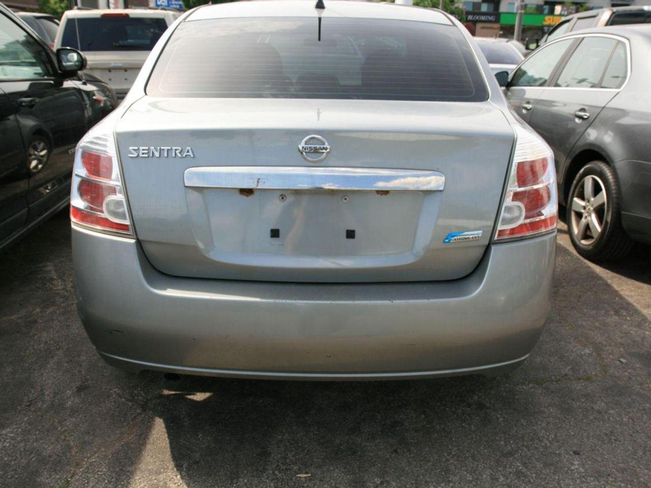 2010 Nissan Sentra 2.0-4