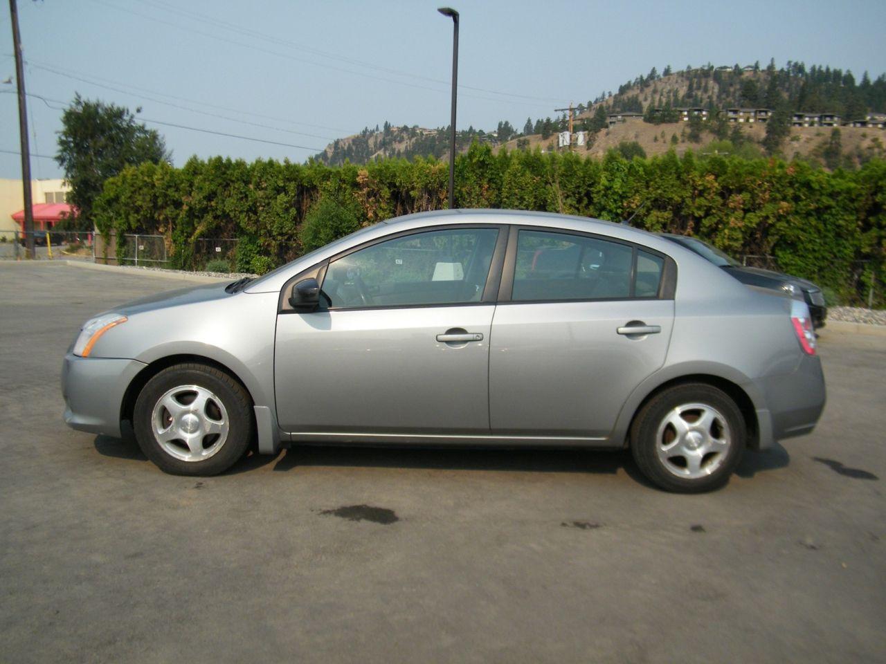 2010 Nissan Sentra 2.0-1