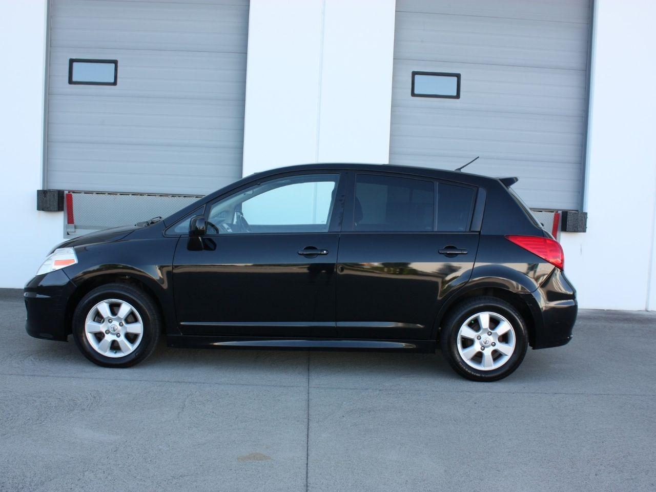 2010 Nissan Versa 1.8 S-3