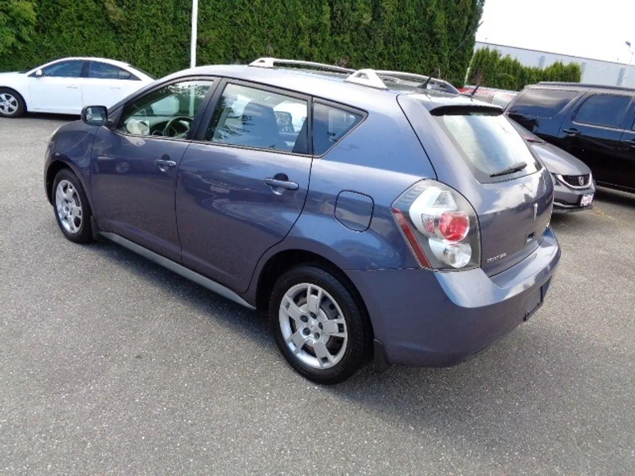 2010 Pontiac Vibe Base-2