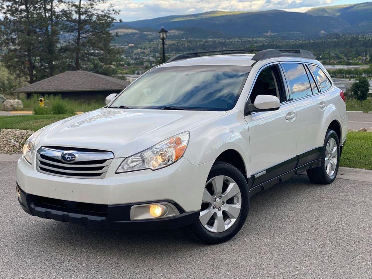 2010 Subaru Outback 2.5i Premium-0