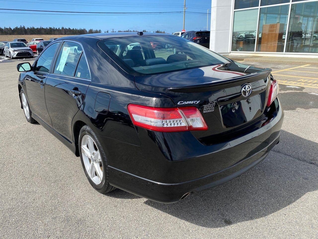 2010 Toyota Camry SE-3