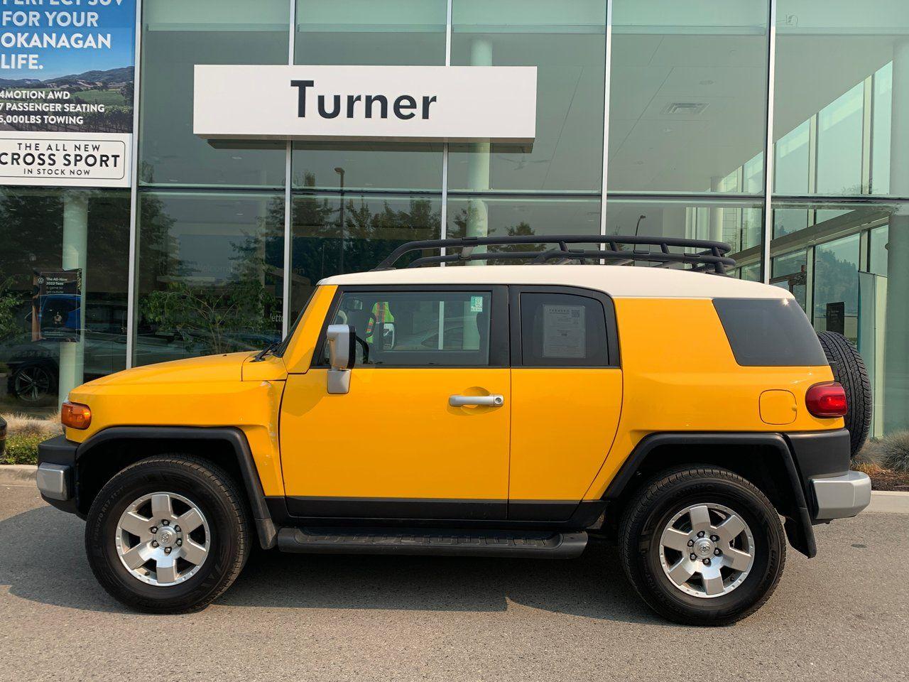 2010 Toyota FJ Cruiser Base-2