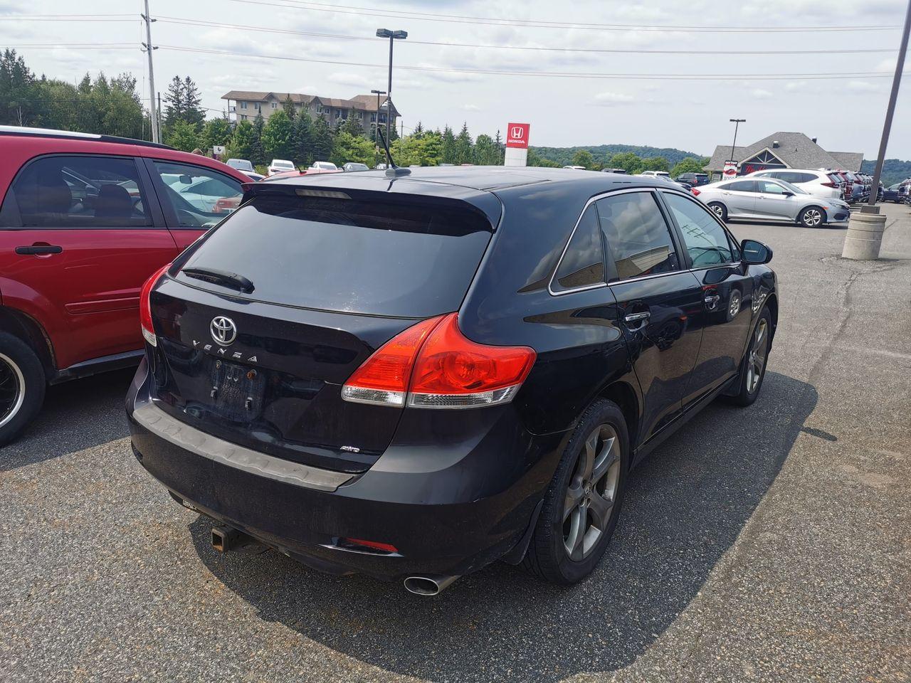 2010 Toyota Venza Base-2