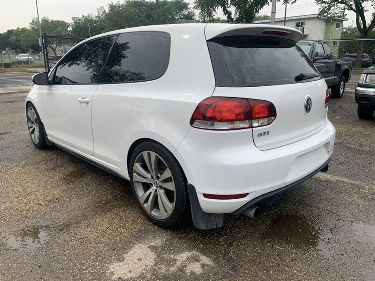 2010 Volkswagen GTI -3
