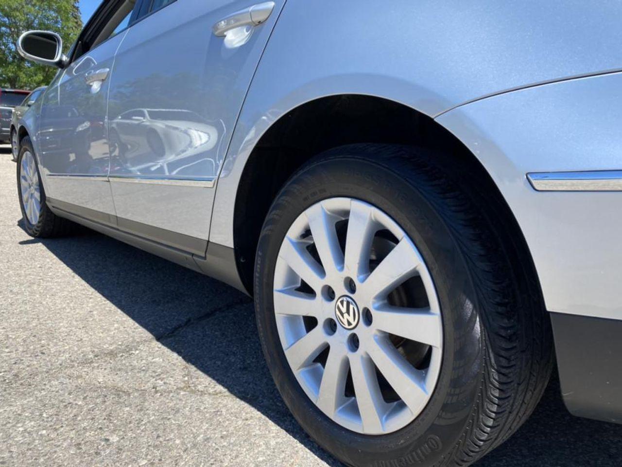 2010 Volkswagen Passat -4
