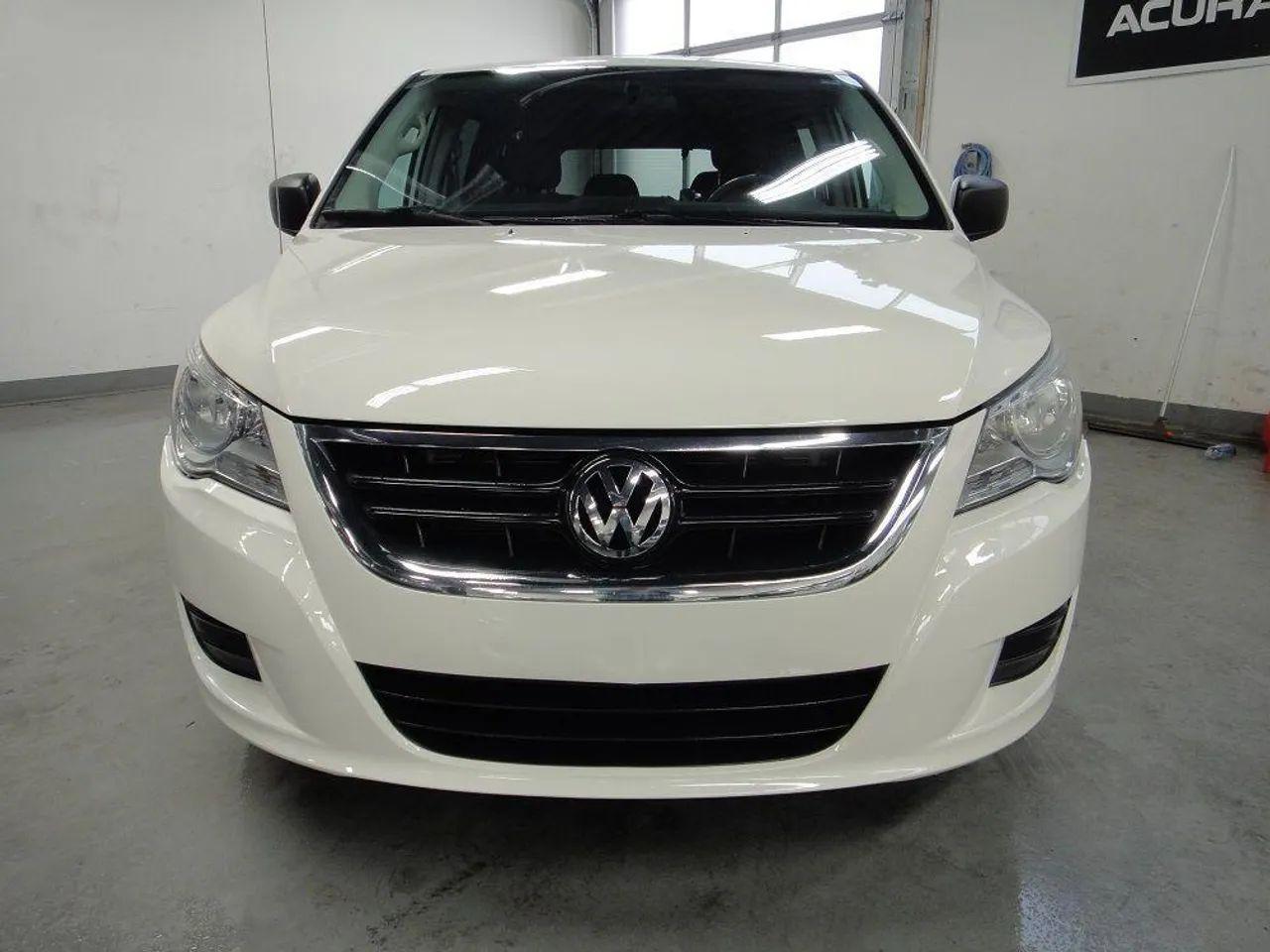 2010 Volkswagen Routan -2