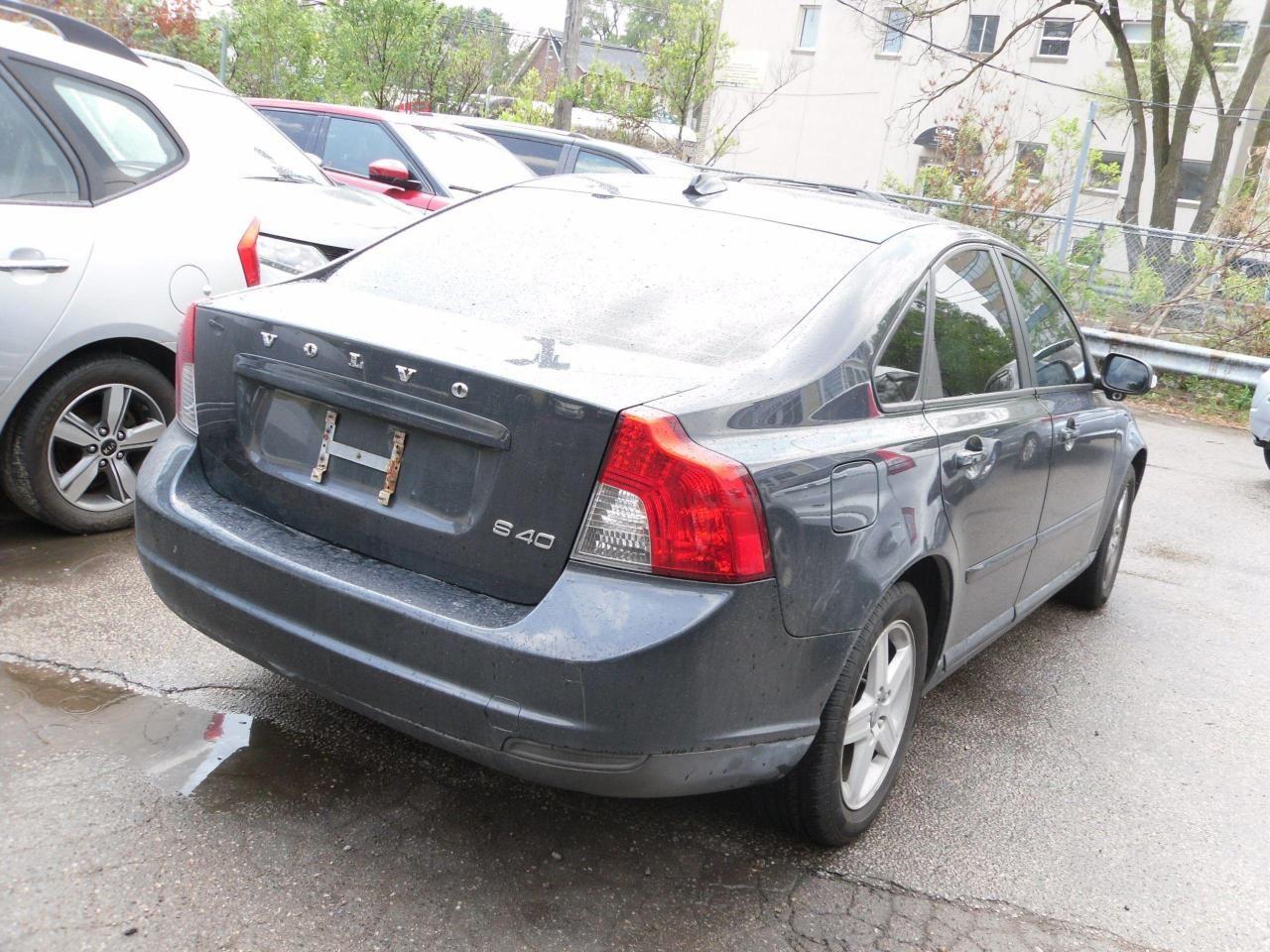 2010 Volvo S40 Premium-2