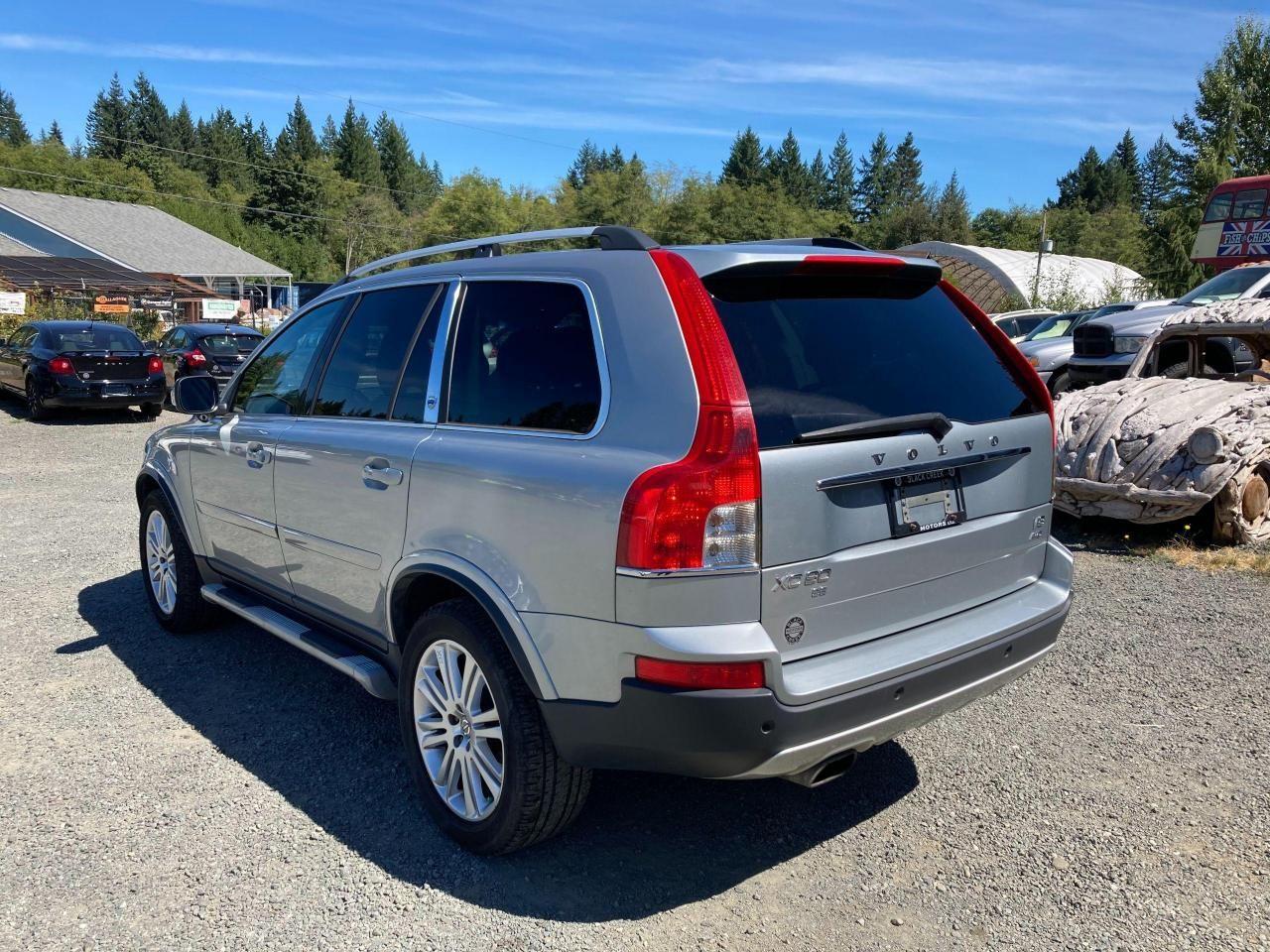 2010 Volvo XC90 V8-2