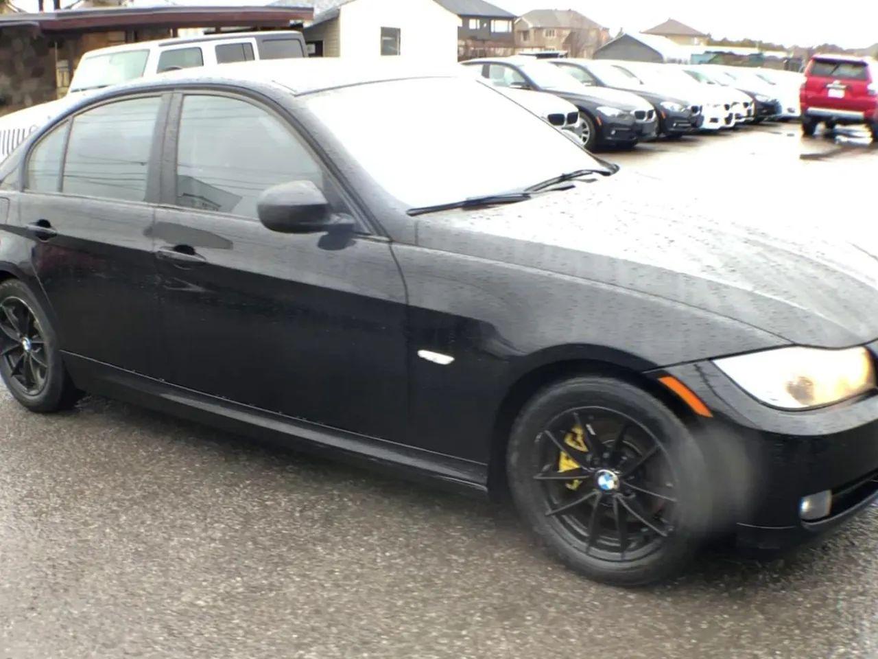 2011 BMW 3-Series 323i-1