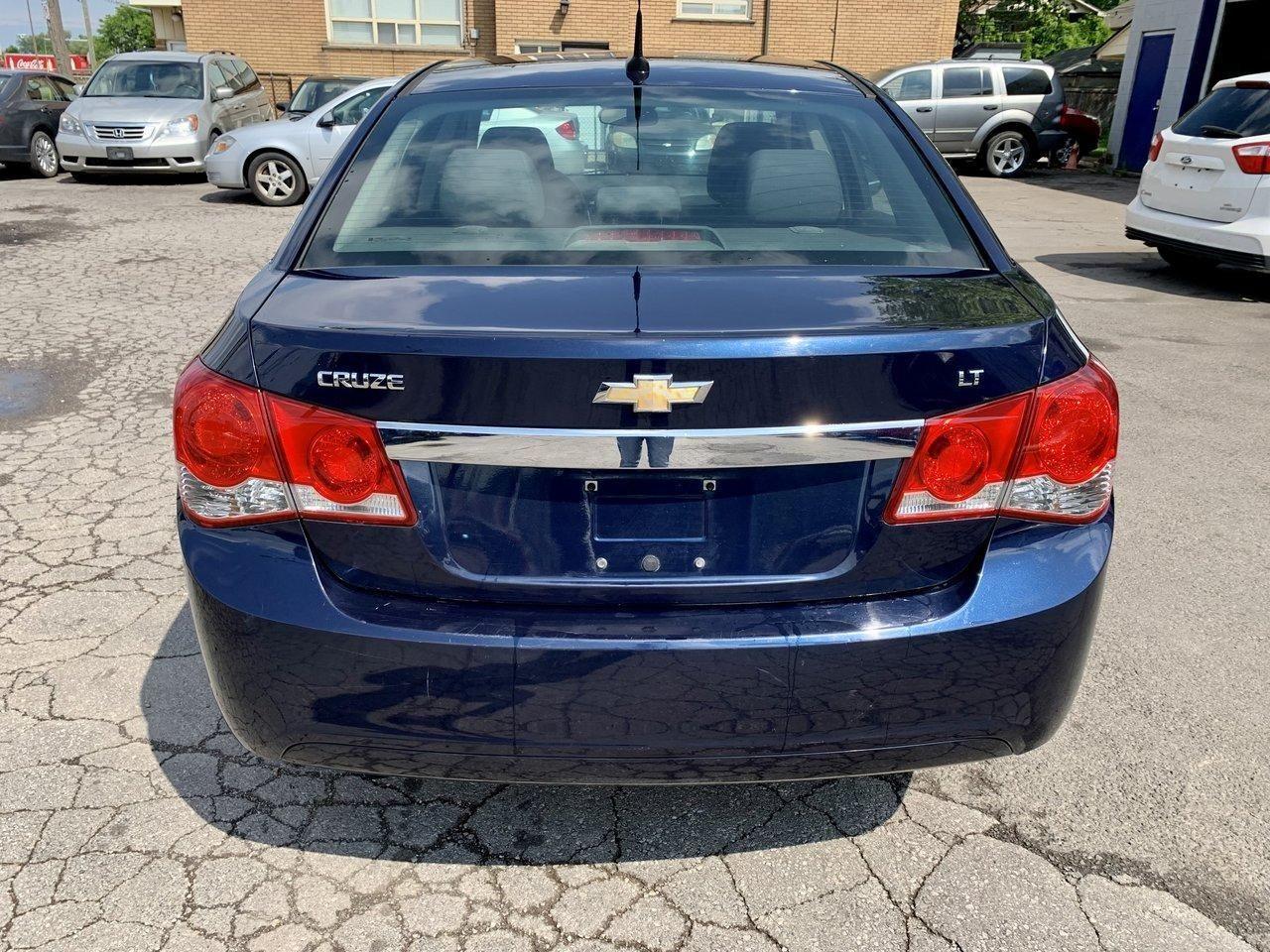 2011 Chevrolet Cruze 1LT-3