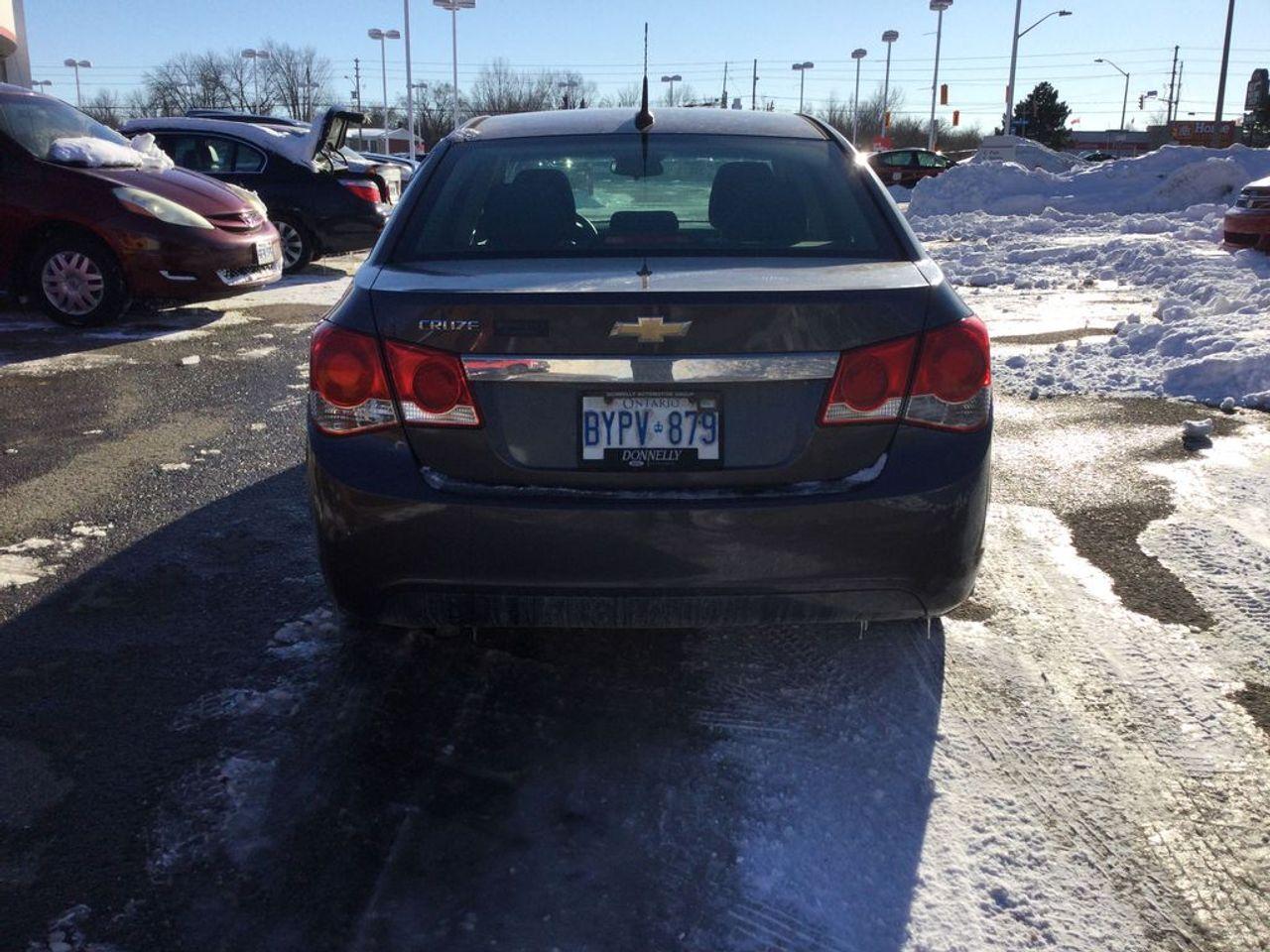 2011 Chevrolet Cruze 2LS-4