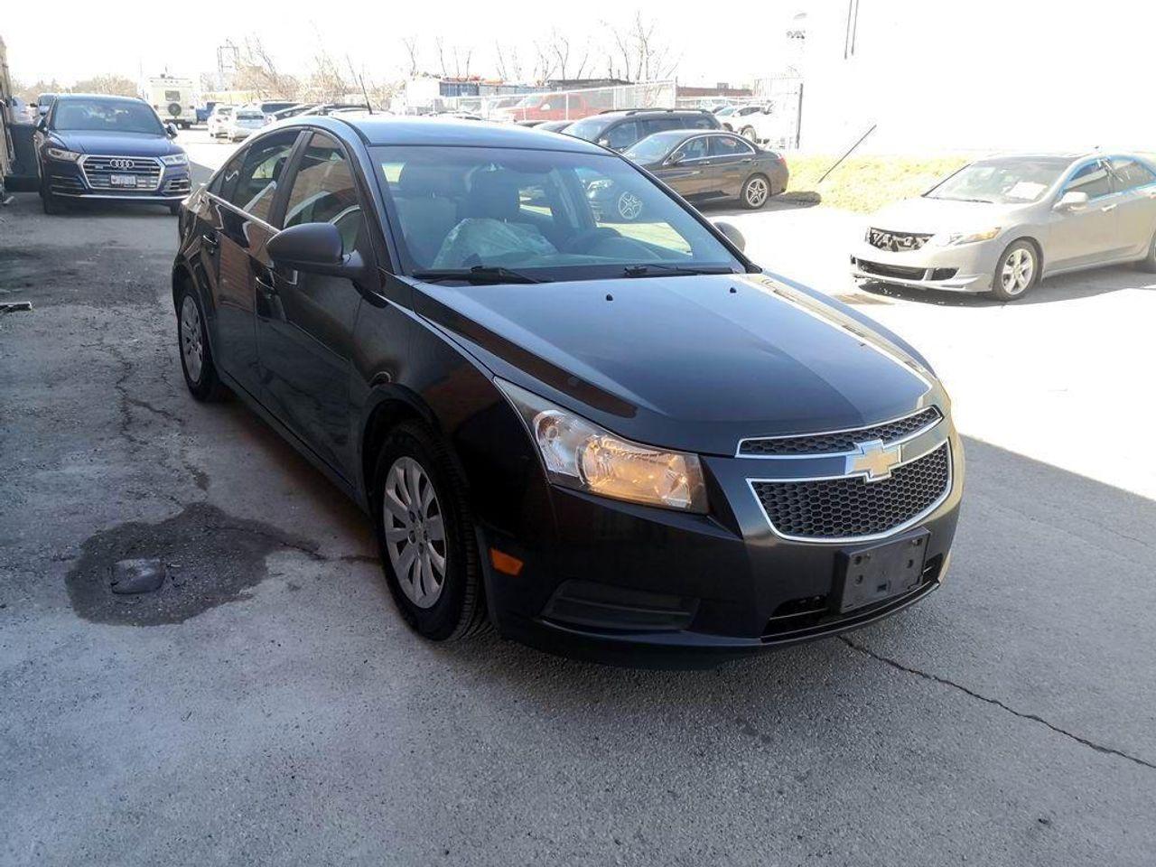 2011 Chevrolet Cruze LS-1