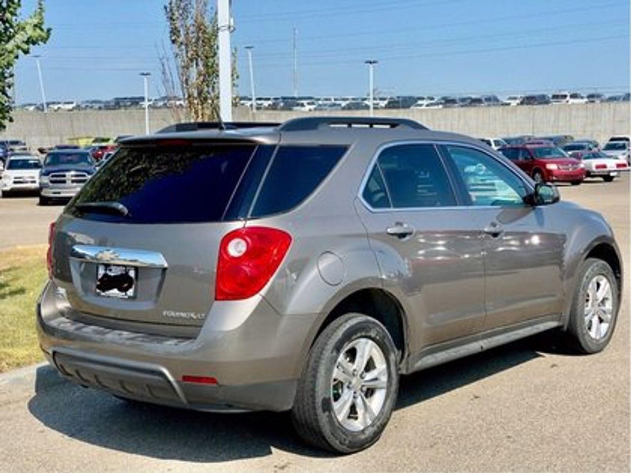 2011 Chevrolet Equinox LT1-4