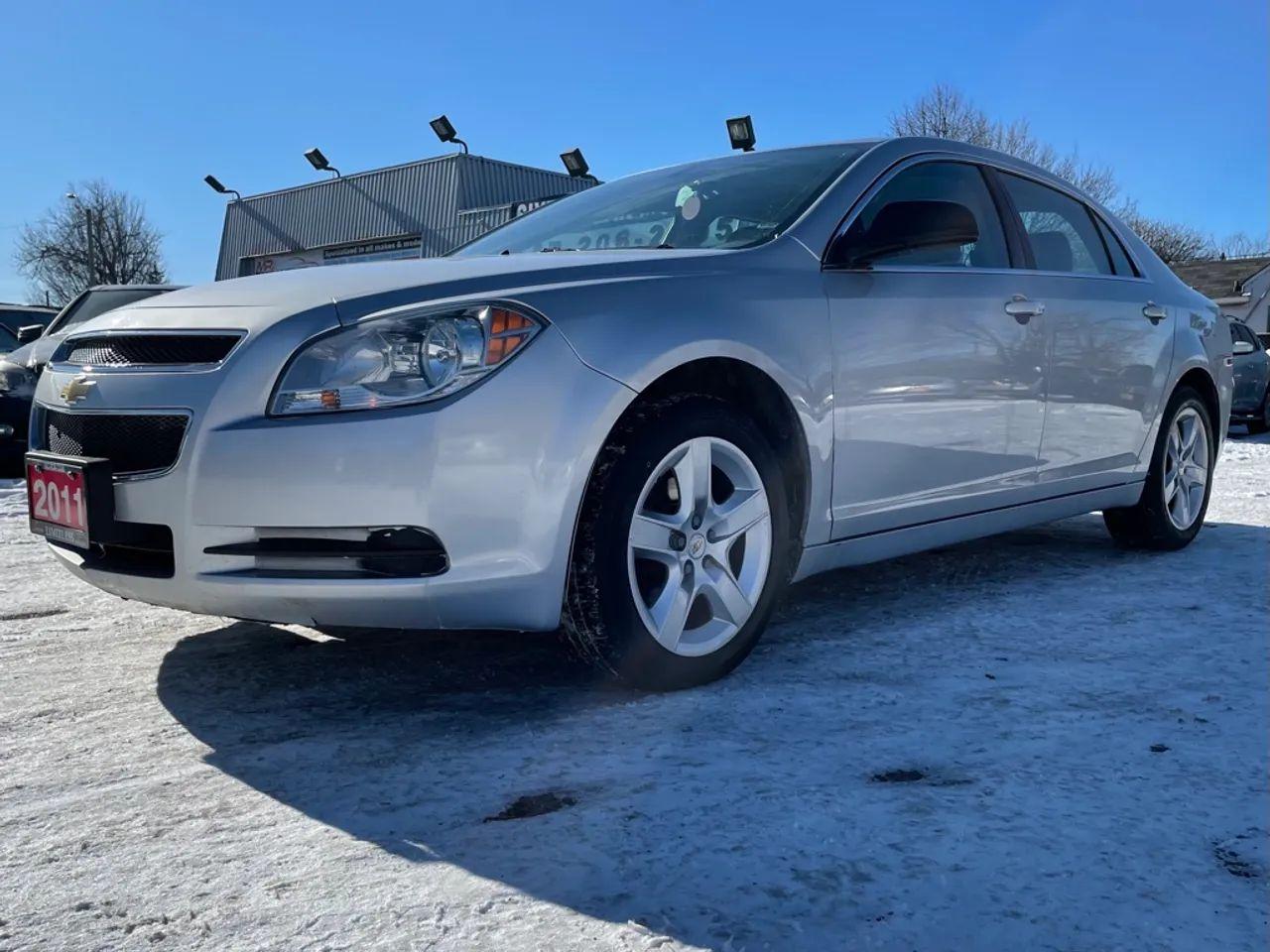2011 Chevrolet Malibu LS-3