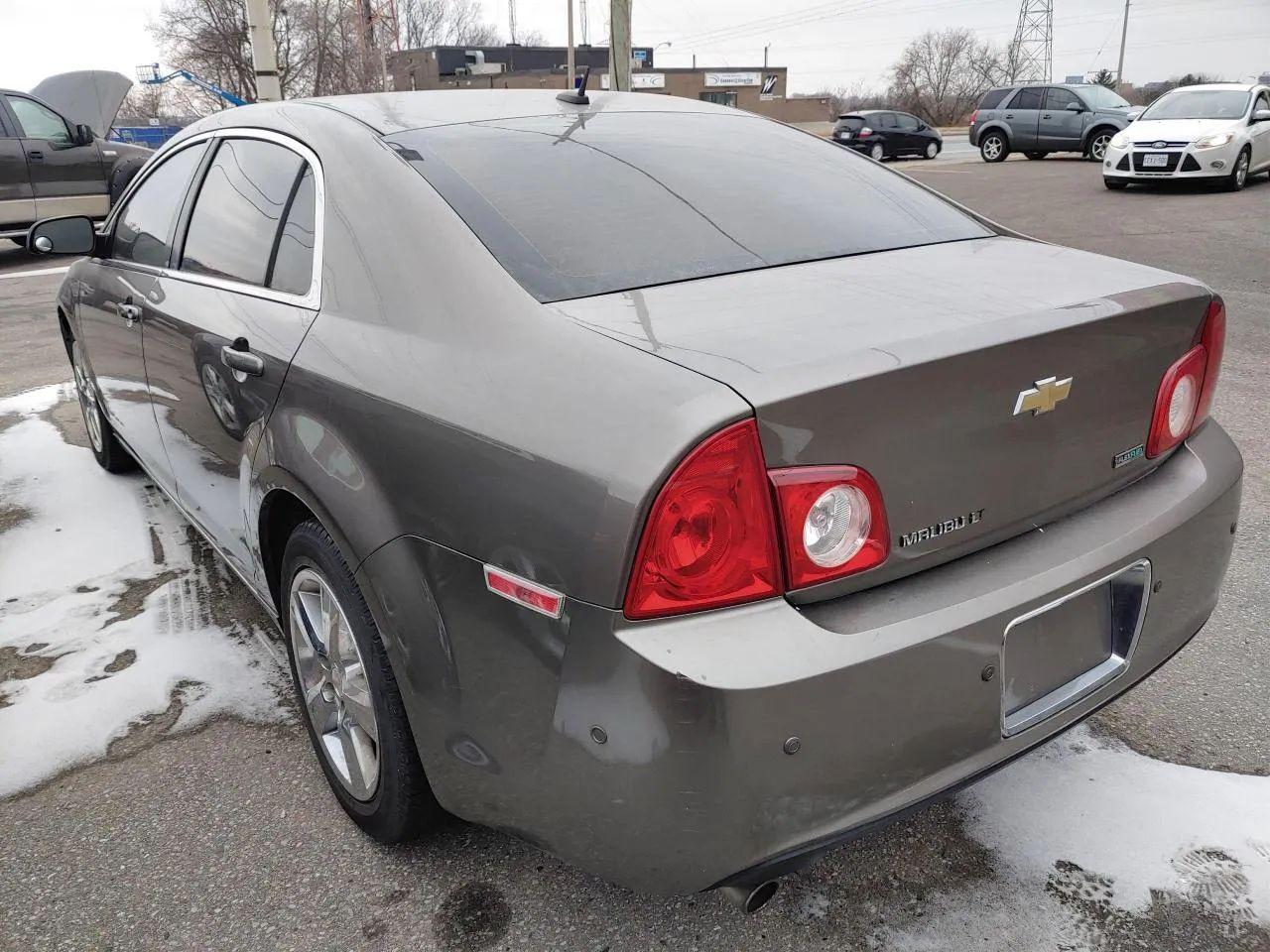 2011 Chevrolet Malibu LT2-2