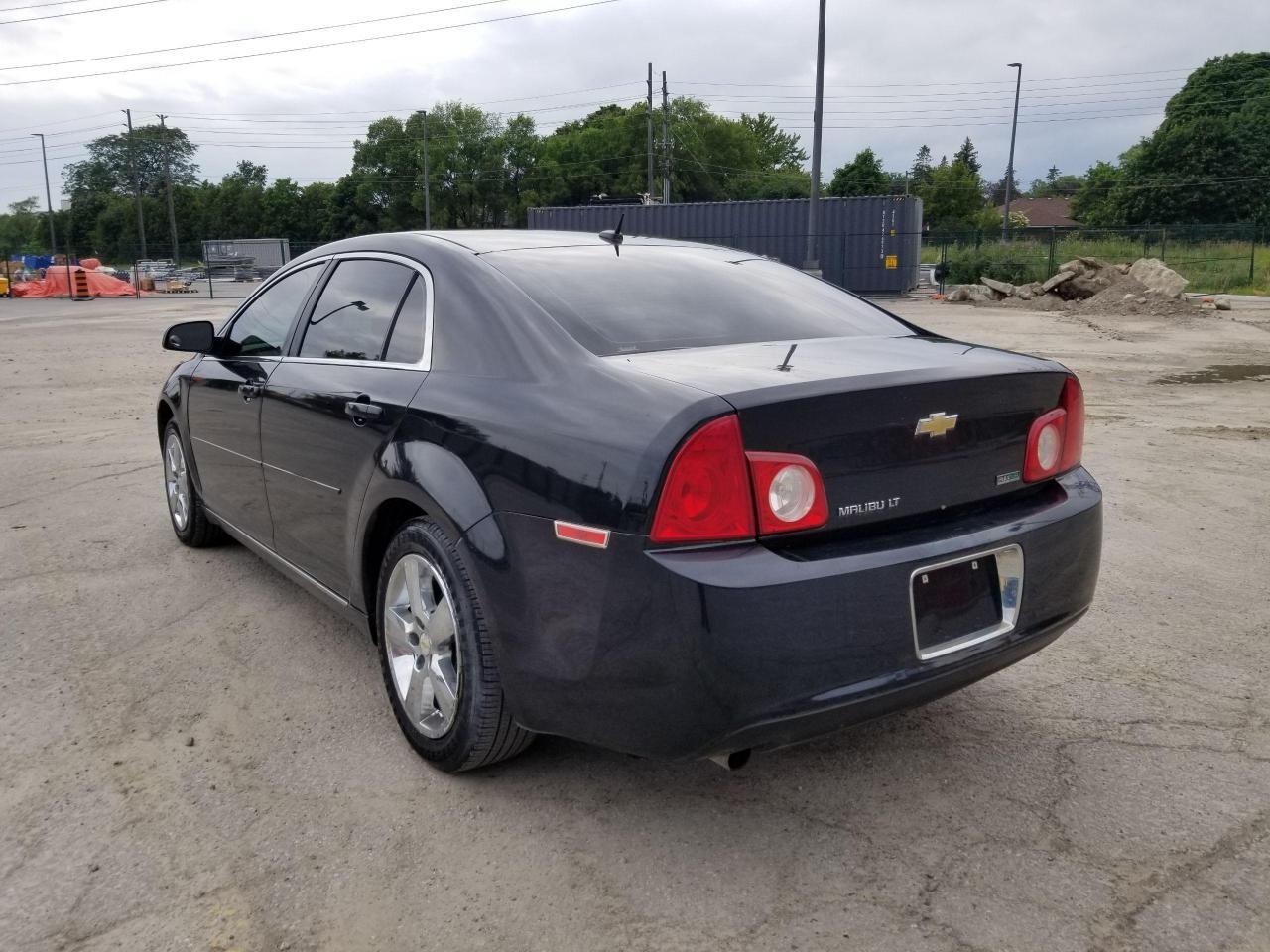 2011 Chevrolet Malibu LT2-4