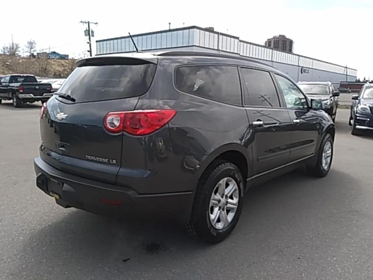 2011 Chevrolet Traverse LS-4