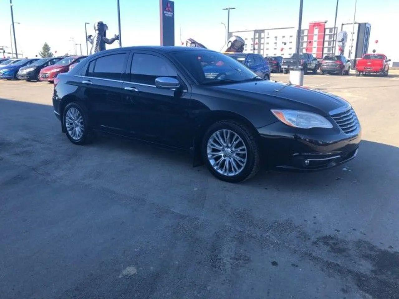 2011 Chrysler 200 Limited-2