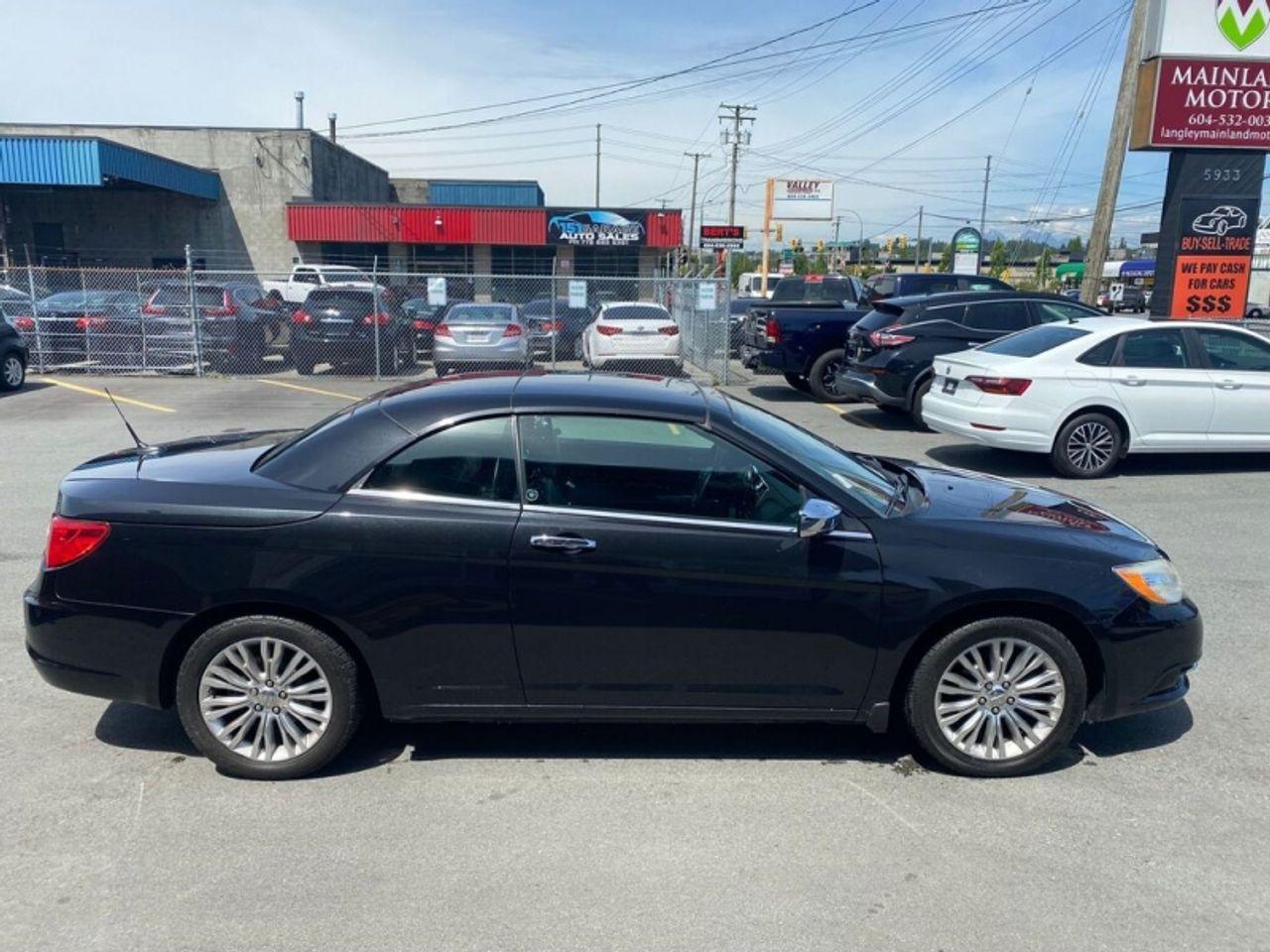 2011 Chrysler 200 Limited-2