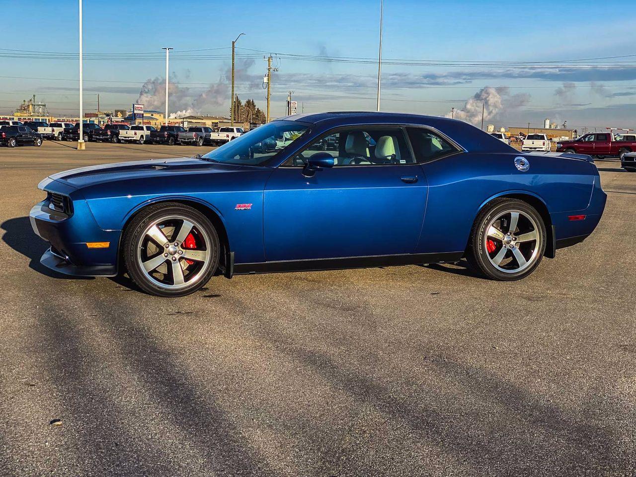 2011 Dodge Challenger Srt8-1