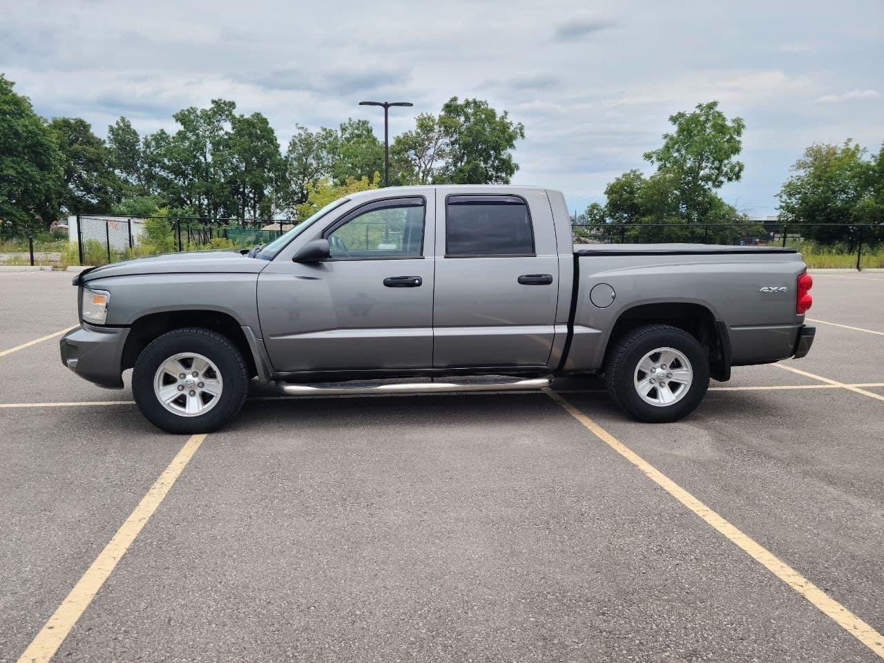 2011 Dodge Dakota LoneStar-2