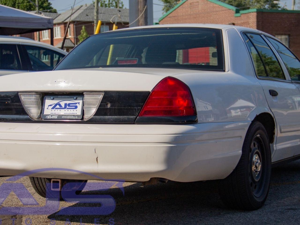 2011 Ford Crown Victoria -4